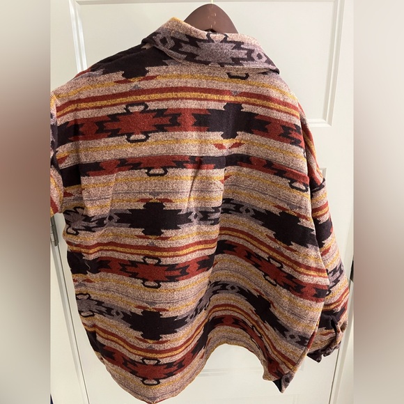 ❌Perch Multicolor Aztec Jacket

💵Bundle&Save💵 - Picture 3 of 7